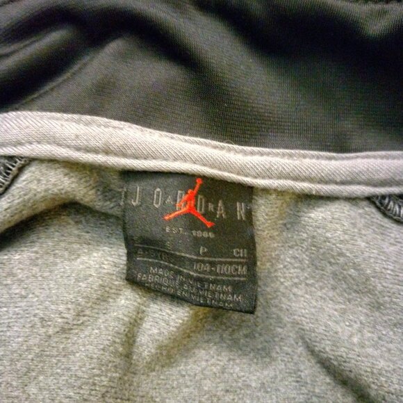 Nike Air Jordan Sweatshirt Youth Boys Small 4-5 YRS Gray Black Zip Up Jumpman - Picture 5 of 10